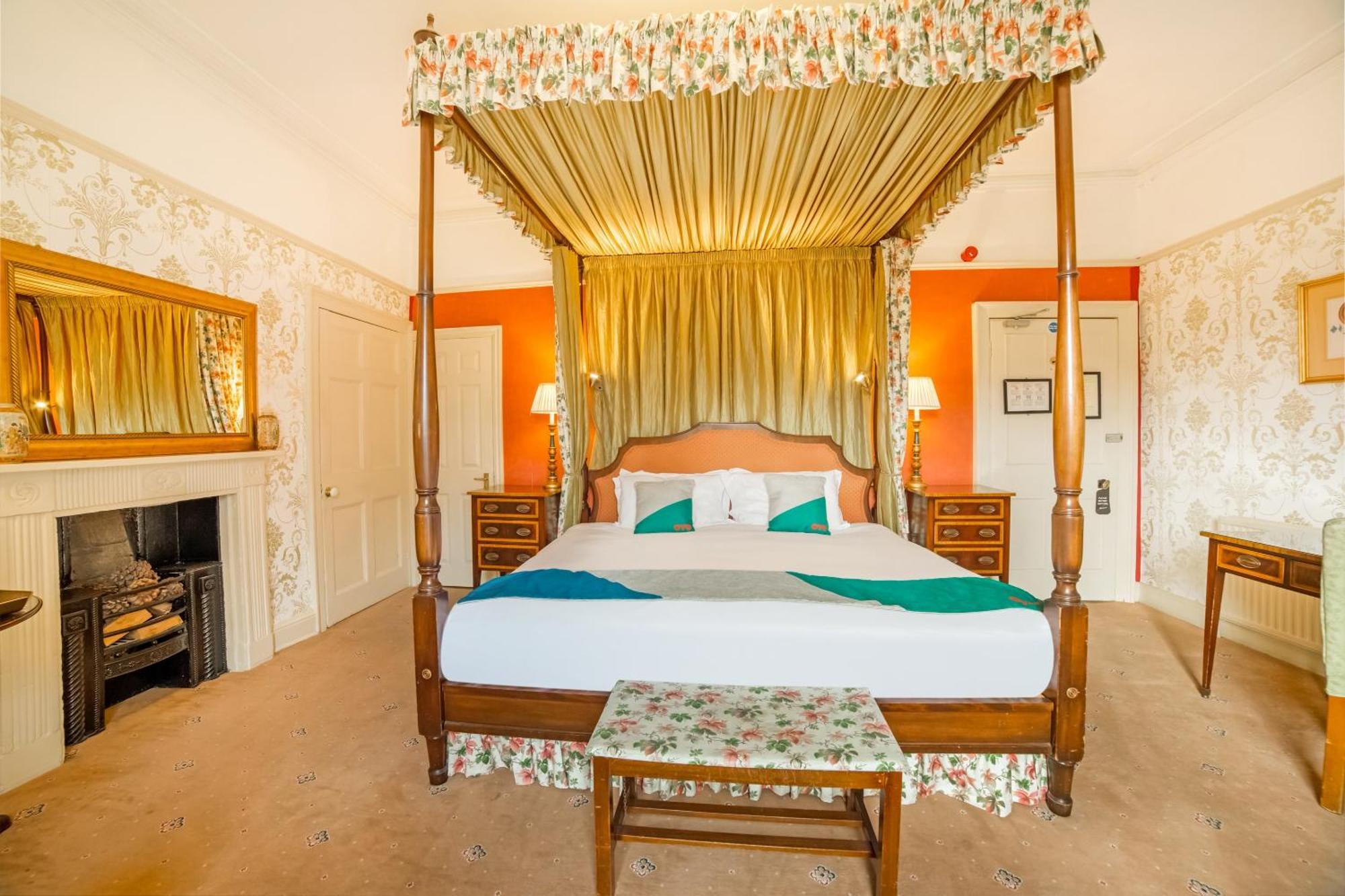 Oyo Bailbrook Lodge, Bath Extérieur photo